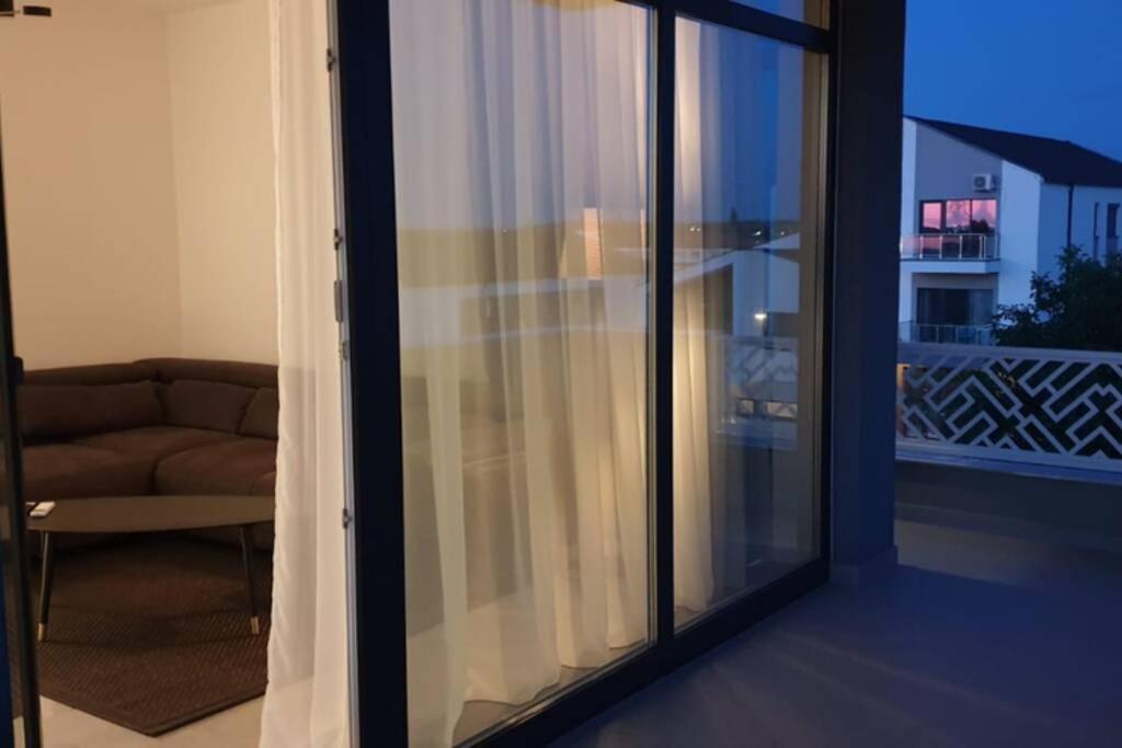Papillon Apartment #6 Dumbravita  Екстер'єр фото